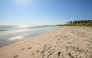 Platja a a prop 
