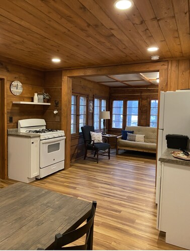 Cozy 1-bedroom cabin on Wisconsin River Chain -
200' from the Beach Bar & Grill
