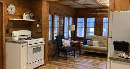 Cozy 1-bedroom cabin on Wisconsin River Chain -
200' from the Beach Bar & Grill