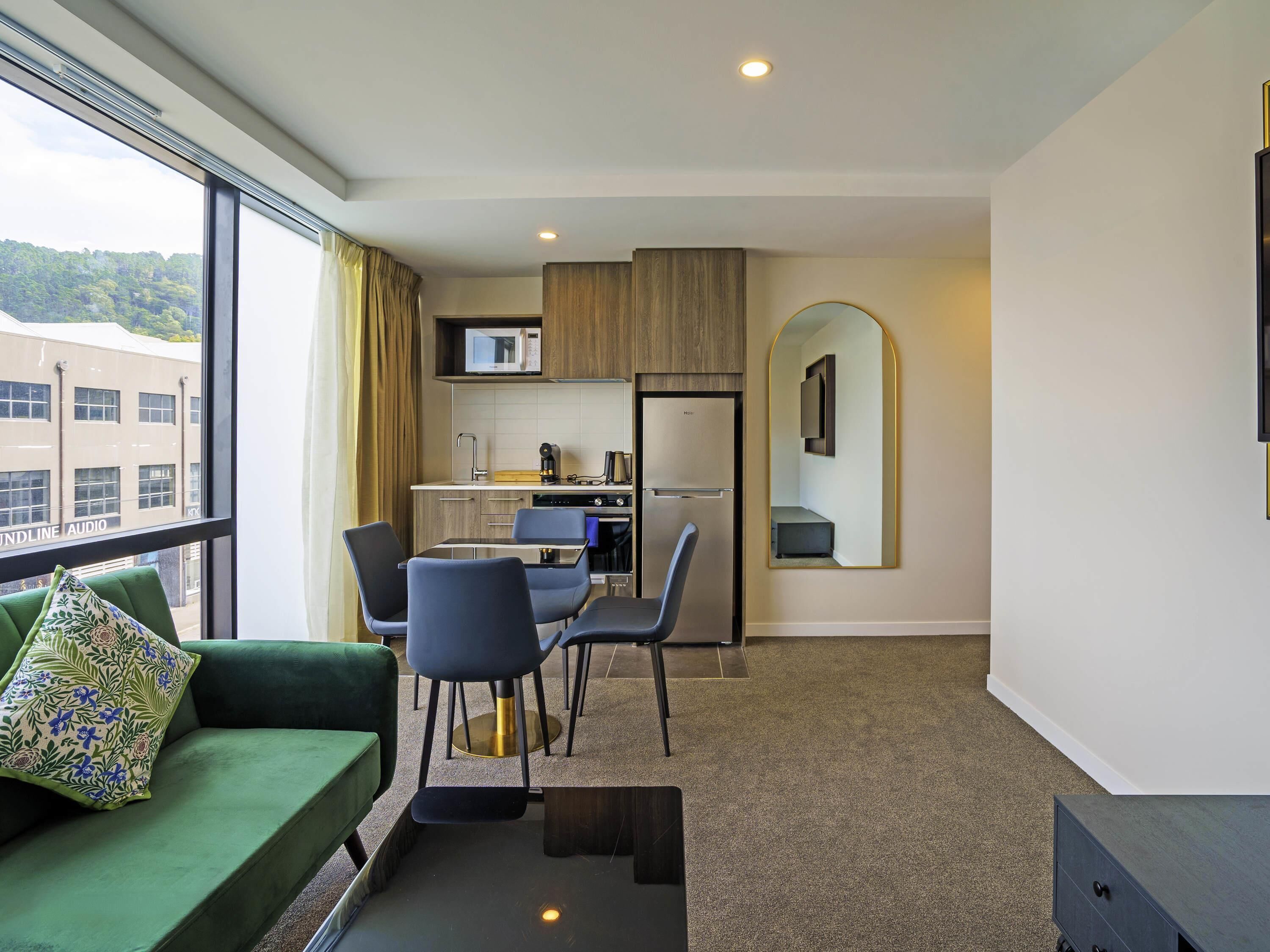 디럭스룸, 침실 1개 | 객실 내 금고, 노트북 작업 공간, 다리미/다리미판, 무료 WiFi