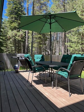 House, 3 Bedrooms | Outdoor dining - 1207s Cabin In The Pines 3 Bedroom Chalet by RedAwning (South Lake Tahoe)