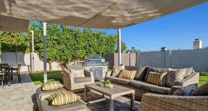 Amazing 4-bdrm W/backyard Paradise in Scottsdale!