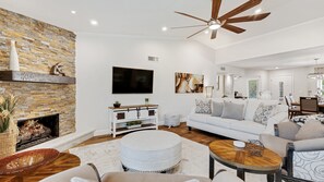 Studio (4 Bedrooms) | Oppholdsområde