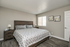 House (2 Bedrooms)