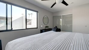 2 bedrooms, iron/ironing board, bed sheets