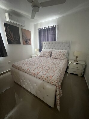 3 間睡房、熨斗/熨衫板、免費 Wi-Fi、床單