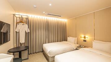 Standard Twin | Bathroom | Hair dryer, bathrobes, slippers, heated floors