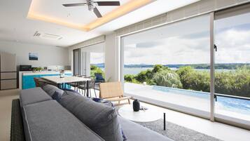 40-inch flat-screen TV with digital channels, TV