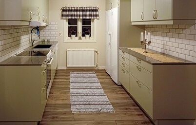 5 bedroom awesome home in Kopparberg