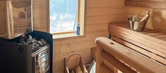 5 bedroom awesome home in Kopparberg