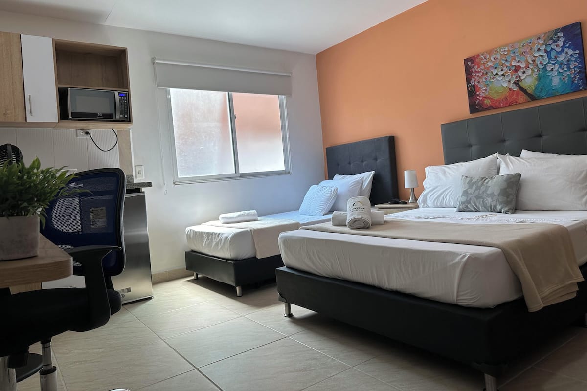 Habitación superior | 1 dormitorio, caja fuerte, escritorio