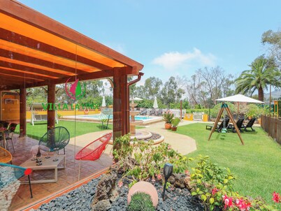Villa la Linde heated pool