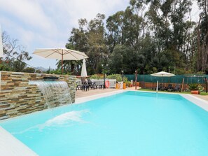 A heated pool, sun loungers - Villa la Linde heated pool (Moya)