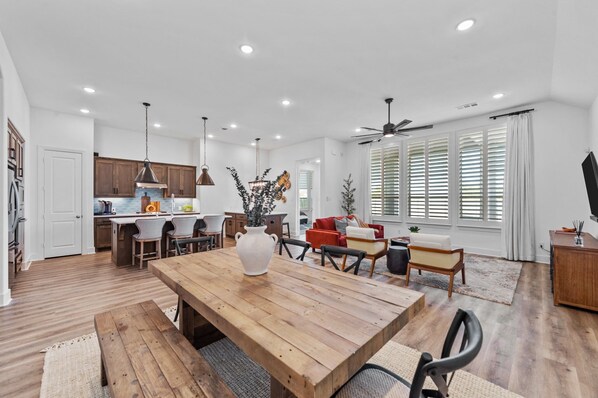 Interior - *** Comfortable Living in Argyle *** (Argyle)