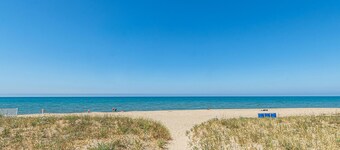 4 bedroom amazing home in Laura