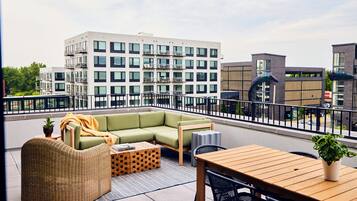 Suite, Beberapa Tempat Tidur, teras | Pemandangan dari kamar