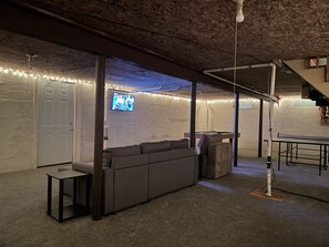 Game room - Meticulous House in Split Rock (Lake Harmony)