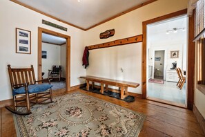 Interior - Cross Country - nice home in downtown Rangeley (Rangeley)