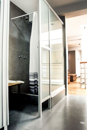 Classic Shared Dormitory, Mixed Dorm | Bathroom - MAGIC PACKER HOSTEL (Cusco)