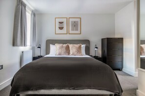 2 chambres, fer et planche à repasser, Wi-Fi, literie fournie