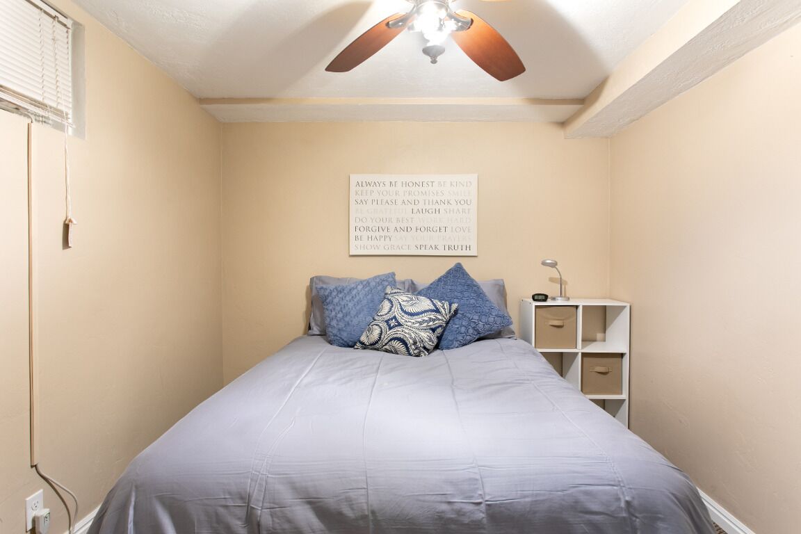 1 chambre, bureau, fer et planche à repasser, Wi-Fi gratuit