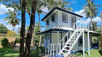 Family Villa | Individually decorated, free cots/infant beds, free WiFi, bed sheets