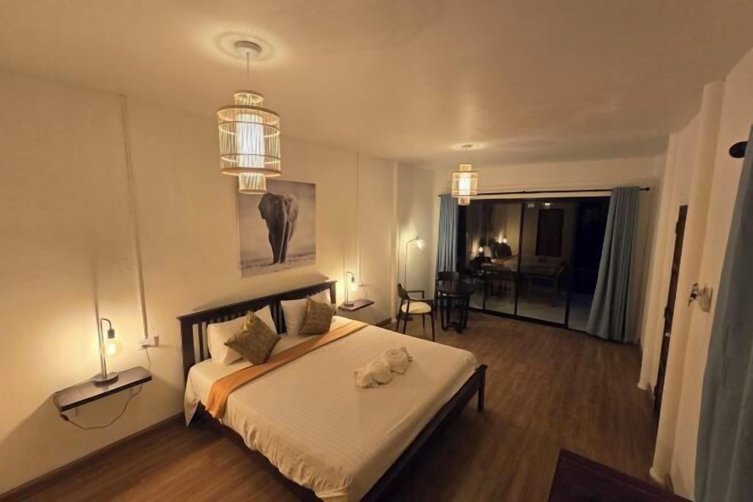 Individueel gedecoreerd, gratis babybedden, gratis wifi, beddengoed