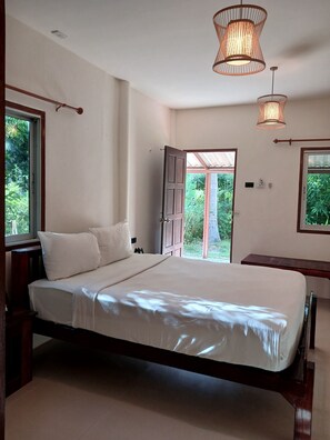 Signature Bungalow | Individually decorated, free cribs/infant beds, free WiFi, bed sheets - Blue Gecko (Ko Lanta)