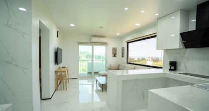 Mariana Suites