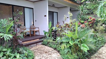 Habitación, vista al jardín | Vista al jardín