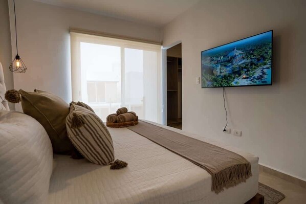 3 bedrooms, iron/ironing board, travel crib, WiFi
