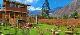 Kallpawasi, Andean House in the Sacred Valley of the Incas. Service and Nature.