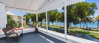 Ocean front 2 bedrooms suite with personal balcony