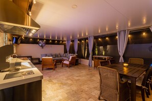 Dining - Whole Luxury Pool & Spa with Amazing Features & Stunning Backyard (Boynton Beach)