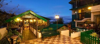 Pine Borough Inn