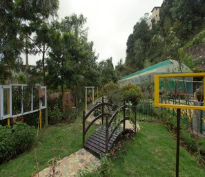 Garden - Pine Borough Inn (Kodaikanal)