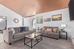 Living area - #1 Villa Palm Oasis - Resort Pool - Private Pickleball (Glendale)