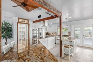 Private kitchen - #1 Villa Palm Oasis - Resort Pool - Private Pickleball (Glendale)