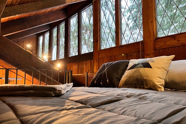 3 عدّة غرف نوم وواي فاي وملاءات أسرّة