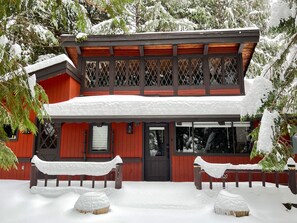 Exterior - Cozy Snowline Cabin w/ Hot Tub - Minutes from Baker (Deming)