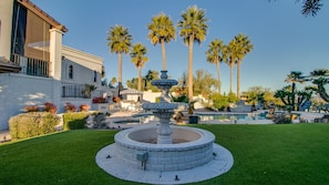Fountain - Spectacular Fountain Hills 5 Bdrm W/pool and Views (Fountain Hills)