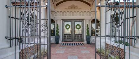 Fachada da propriedade