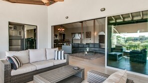 BBQ/picnic Area - Spectacular Fountain Hills 5 Bdrm W/pool and Views (Fountain Hills)