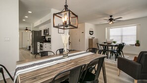 Studio (4 Bedrooms) | Dining room - Upgraded 4-bdrm Beautiful Home W/pool! (Glendale)