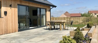 Dragonfly Cottage, Ashlin Farm Barns