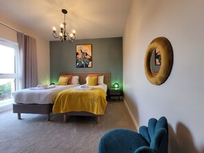 3 bedrooms, iron/ironing board, free WiFi, bed sheets - Marsh Marigold Cottage, Ashlin Farm Barns (Lincoln)