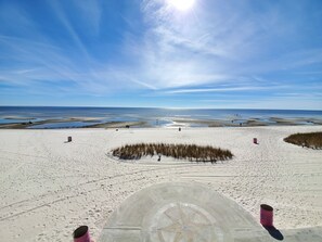 Una spiaggia nelle vicinanze