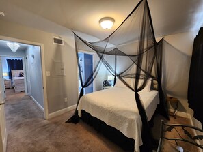 2 多间卧室、熨斗/熨衣板、免费 WiFi、床单