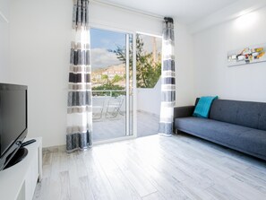 TV - 480 A Island Village with terrace, view and wifi (Costa Adeje)