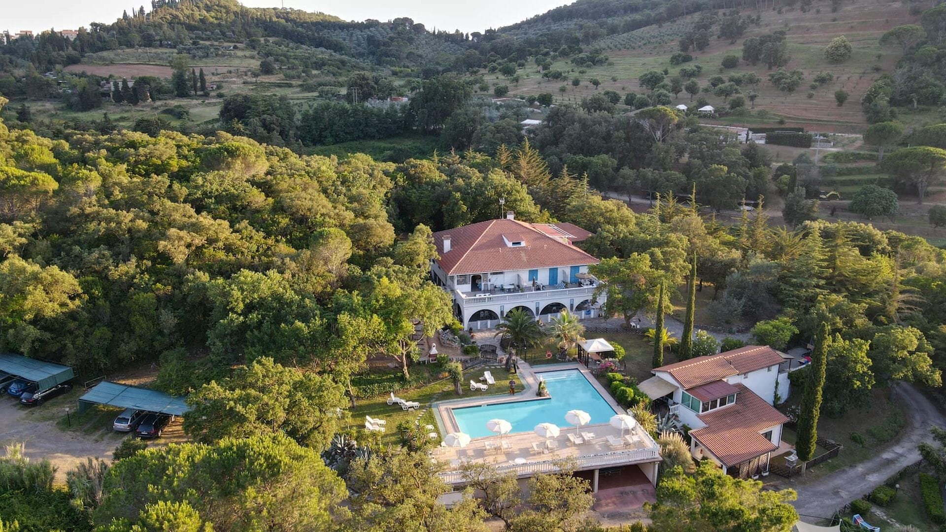 Esterni